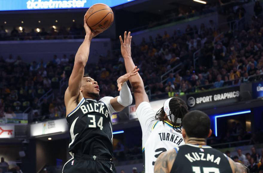 开云体育登录-雄鹿遭遇连败，字母哥表现欠佳被逐出场