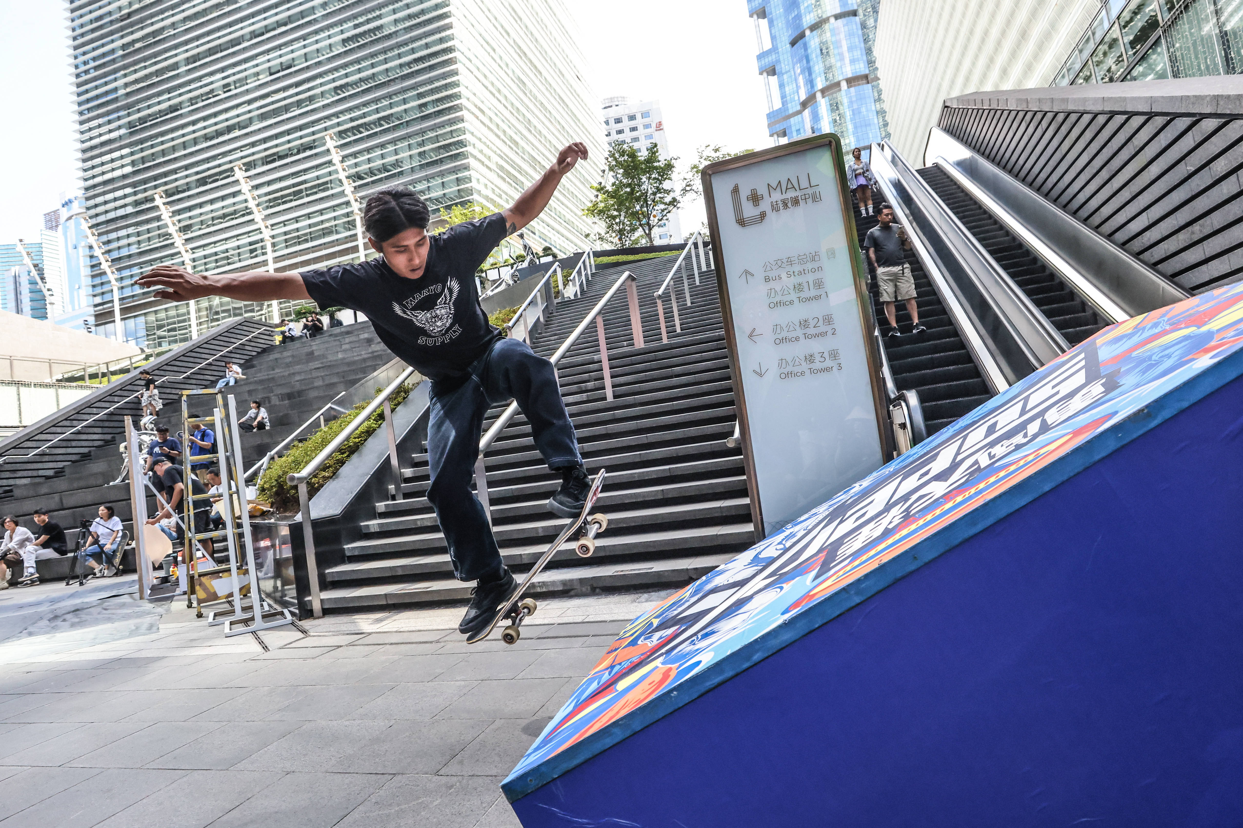 运动传奇继续传承,精英对决激情火爆的简单介绍 运动传奇继续传承,精英对决激情火爆的简单介绍