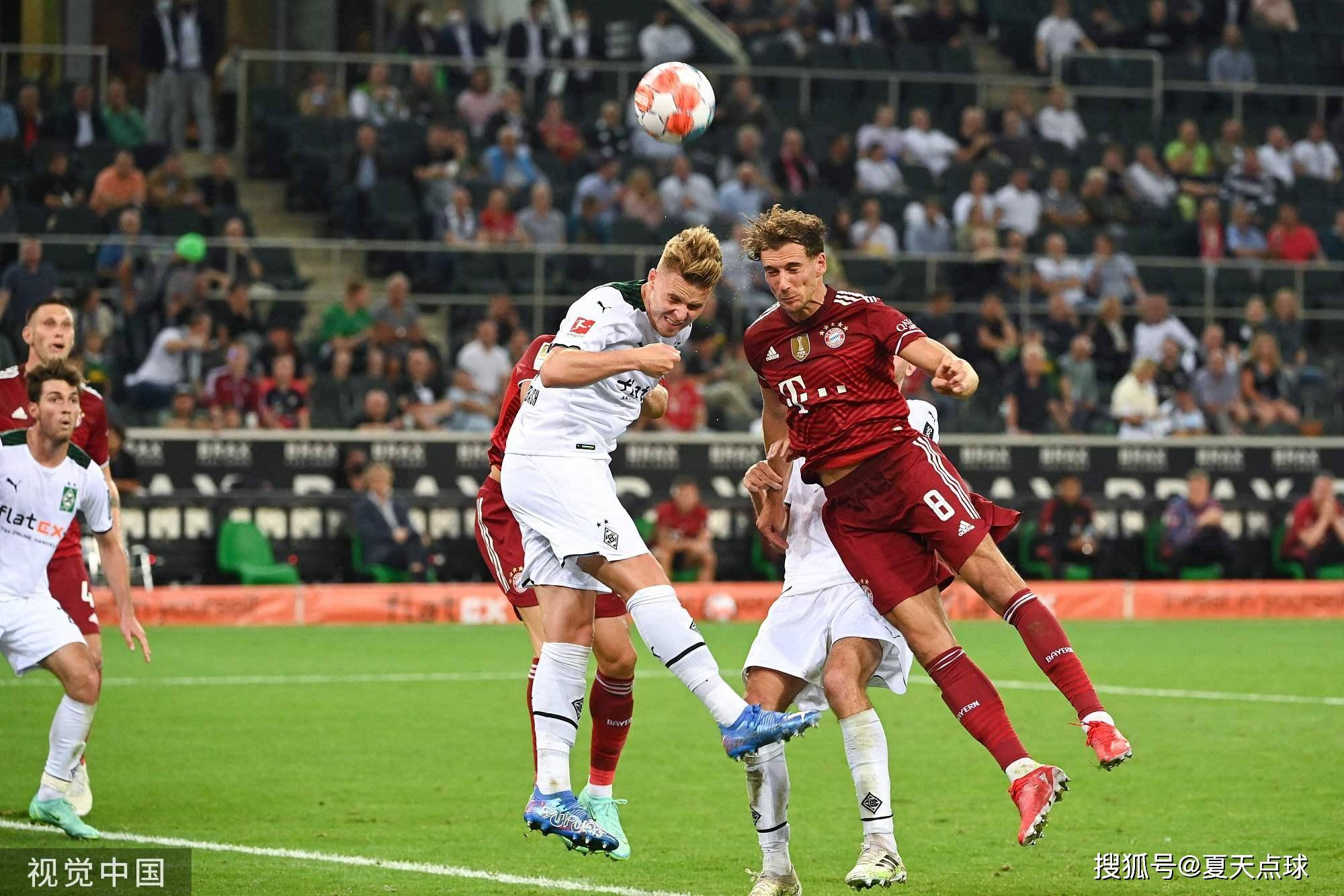 拜仁慕尼黑球队发动攻势,逼近对手球门的简单介绍 拜仁慕尼黑球队发动攻势,逼近对手球门的简单介绍