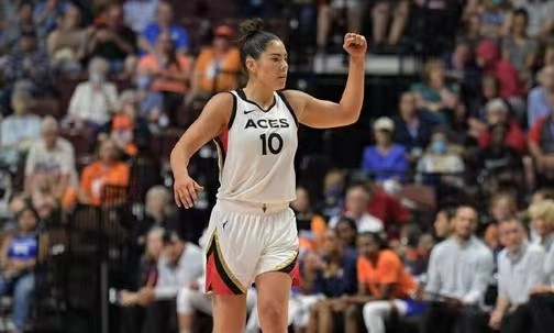 凯泽斯劳滕球队在比赛中表现抢眼夺冠的简单介绍