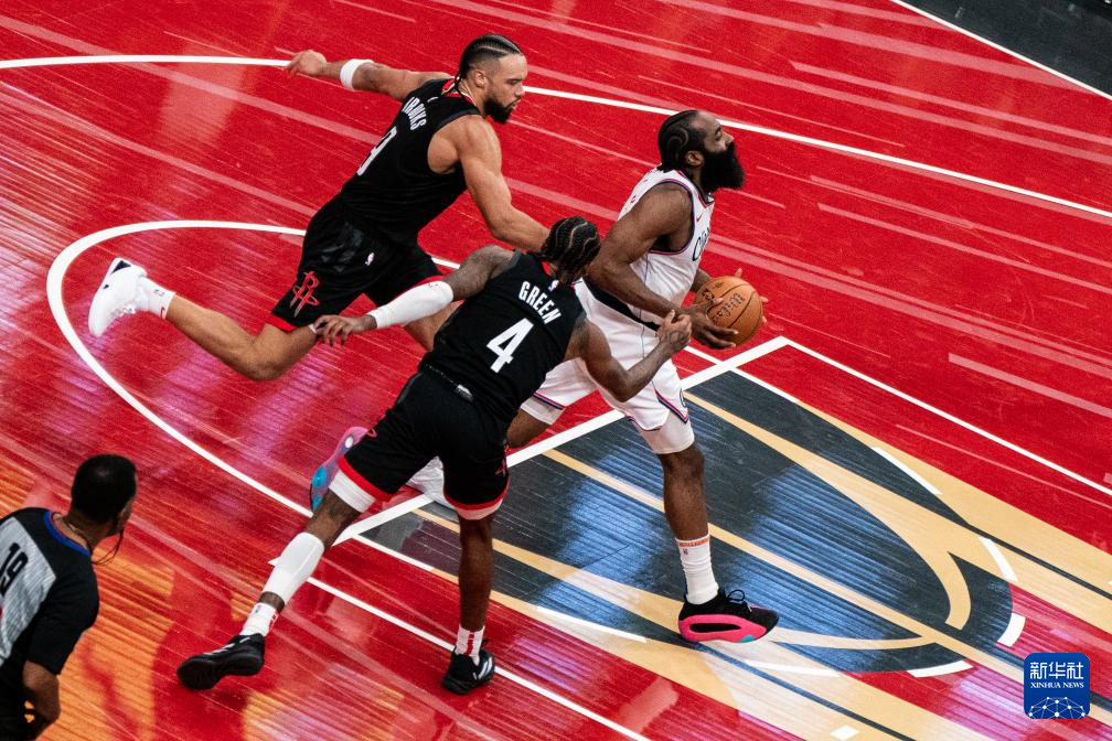 开云体育官网-快船大逆转，一场大胜晋级季后赛的简单介绍