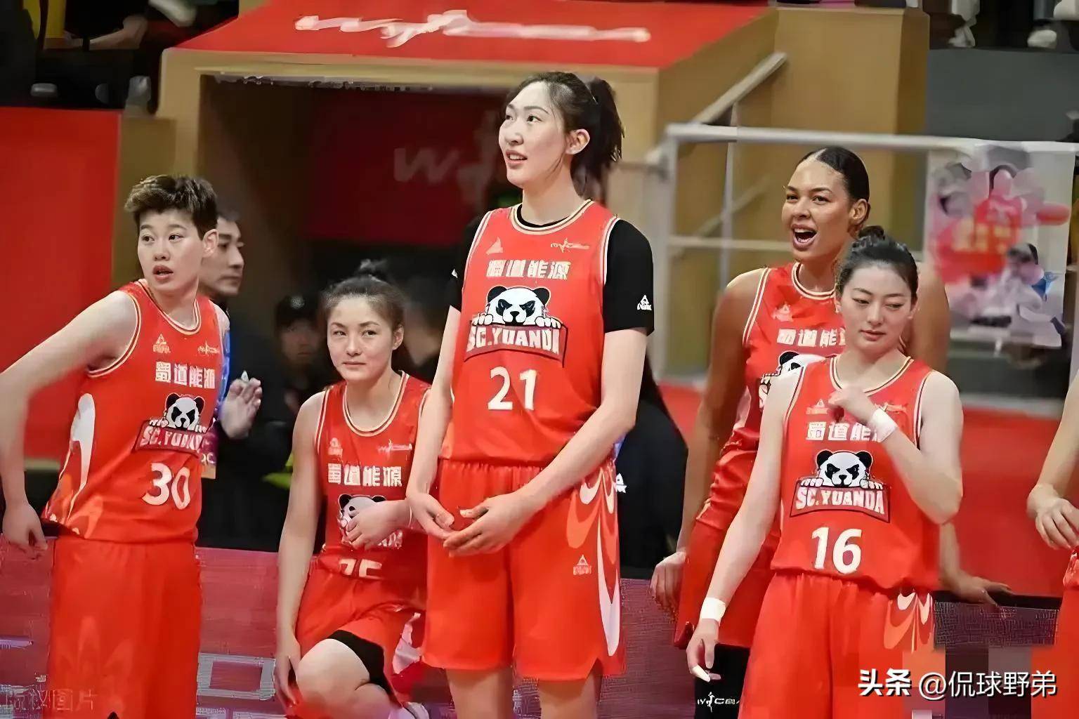 贵州女篮主场比赛状态火爆，取得胜利