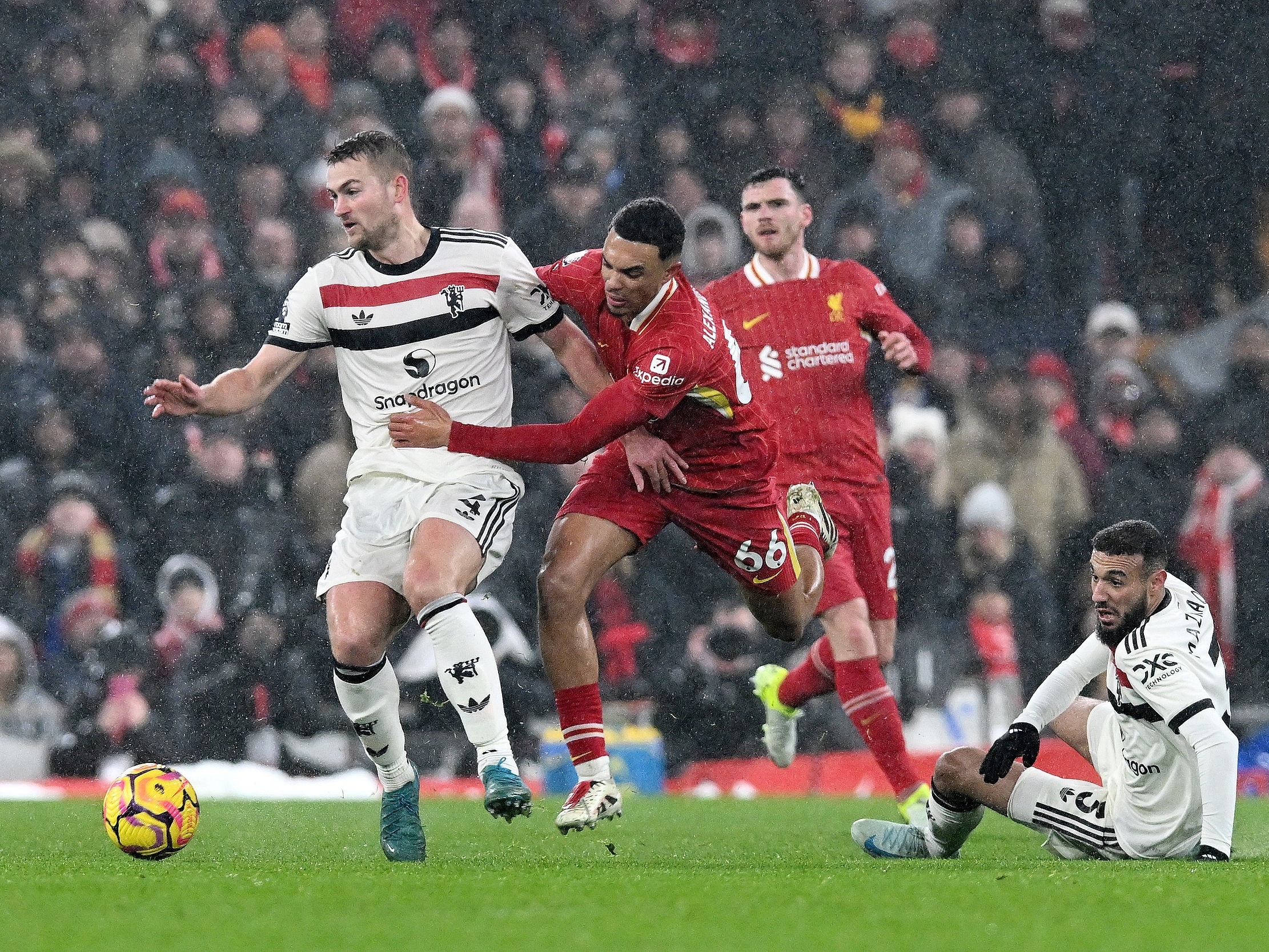 马赛客场战胜蒙彼利埃,雄心无限 马赛客场战胜蒙彼利埃,雄心无限