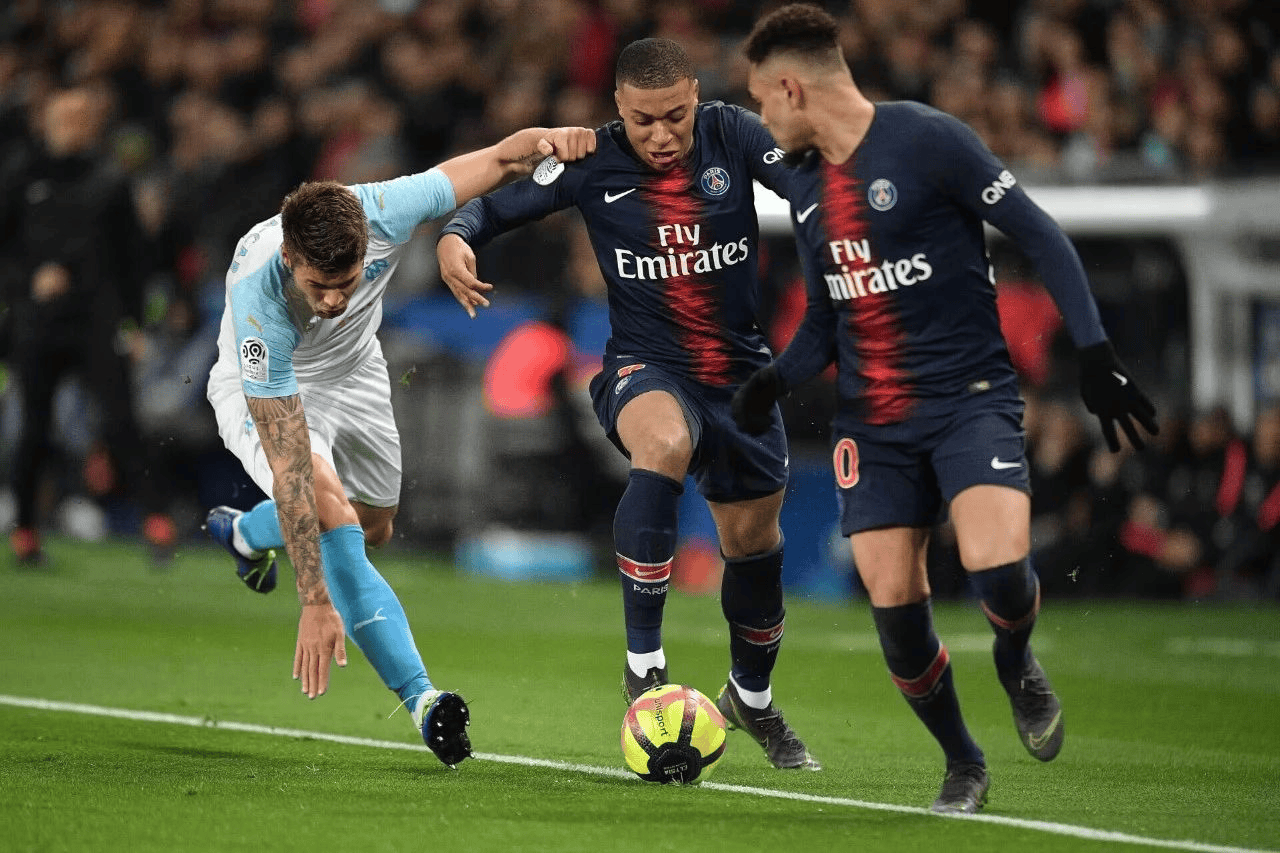 巴塞罗那将对阵巴黎圣日耳曼