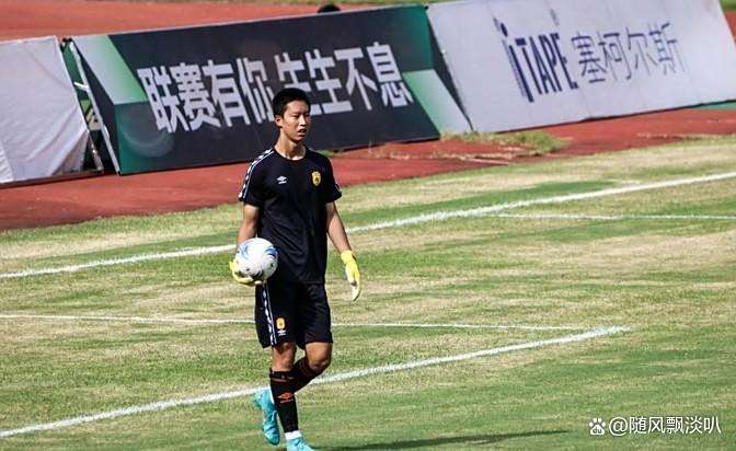 开云体育官方网站-新晋足球巨星横空出世惊艳世界