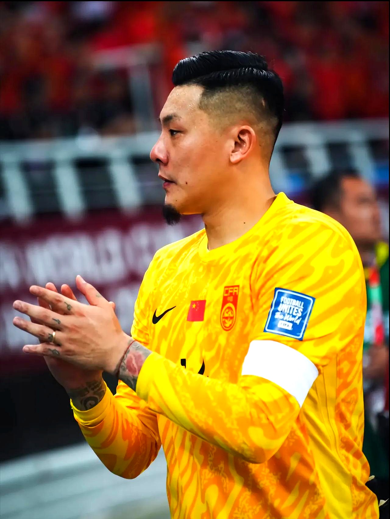 胜利的喜悦属于那些全心投入比赛的队员们 胜利的喜悦属于那些全心投入比赛的队员们