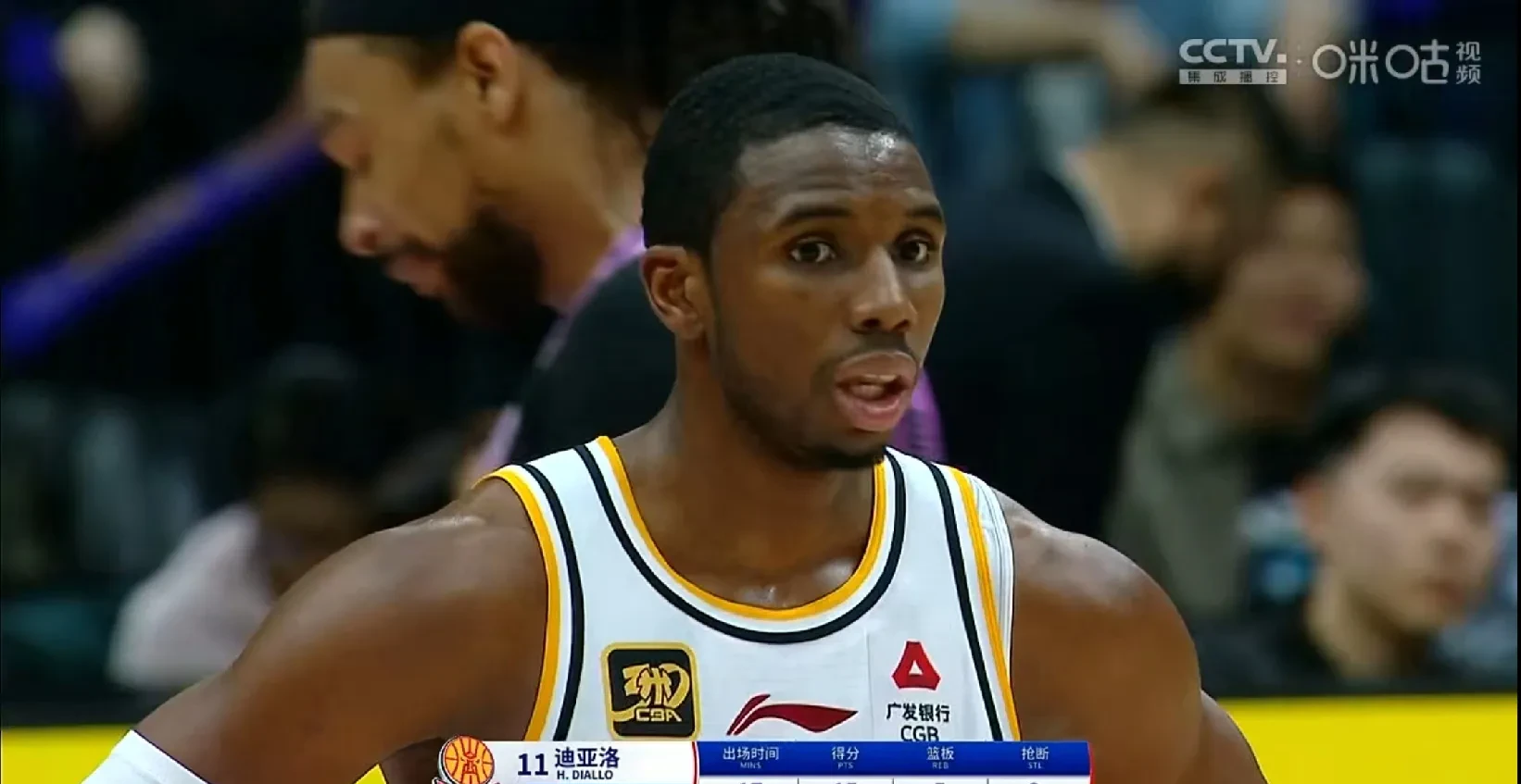 山西男篮深陷低迷,恐遭连败失利 山西男篮深陷低迷,恐遭连败失利