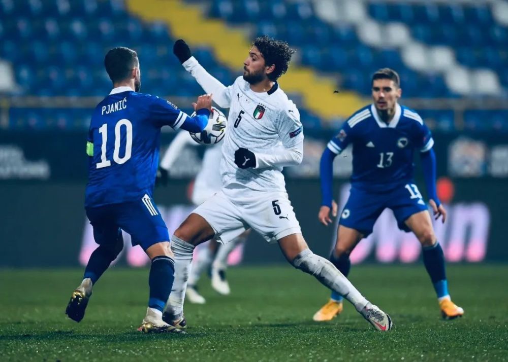 捷克国家队力克波兰,成功晋级欧国联八强 捷克国家队力克波兰,成功晋级欧国联八强