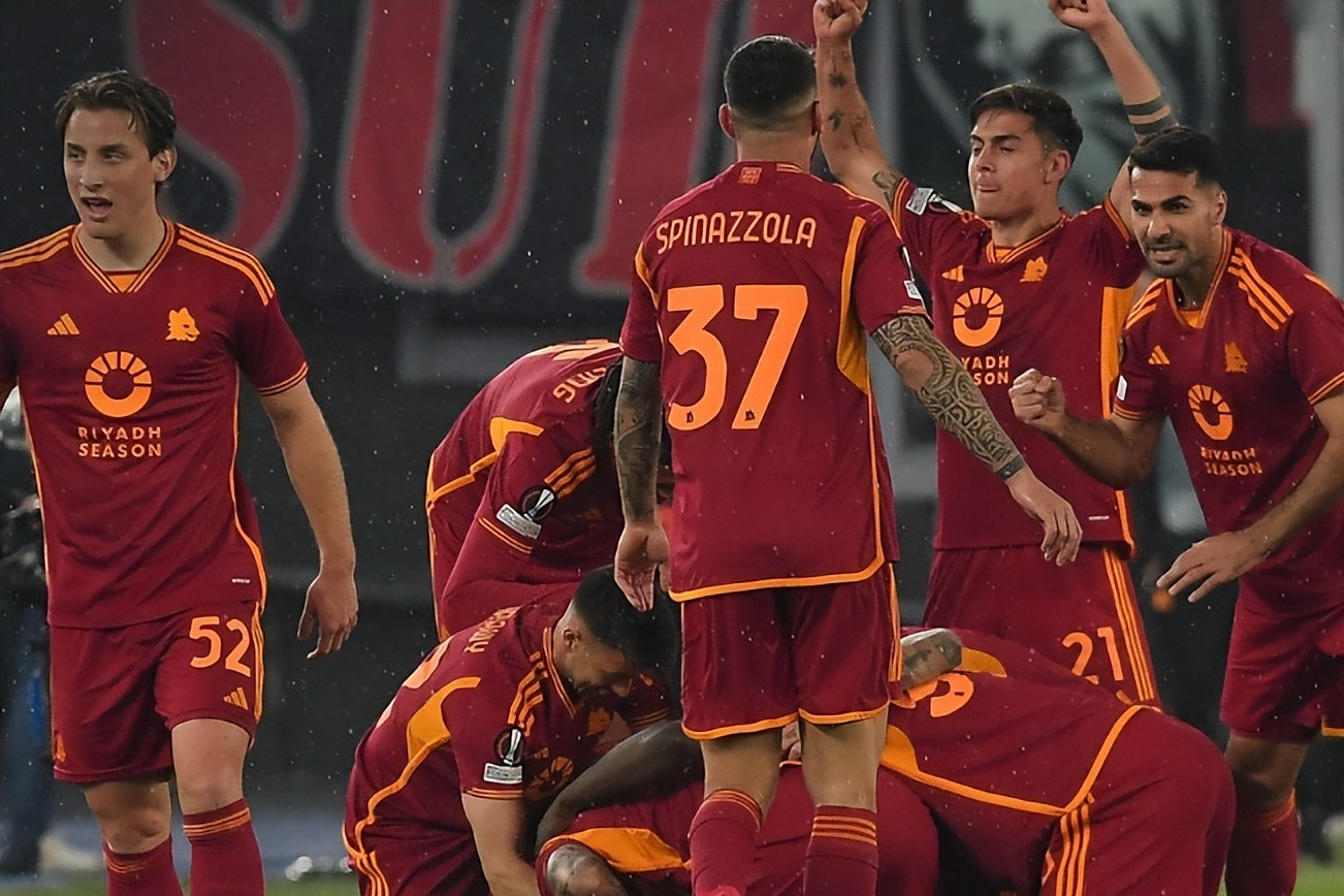 包含佛罗伦萨主场失利，冲击欧战资格告急的词条