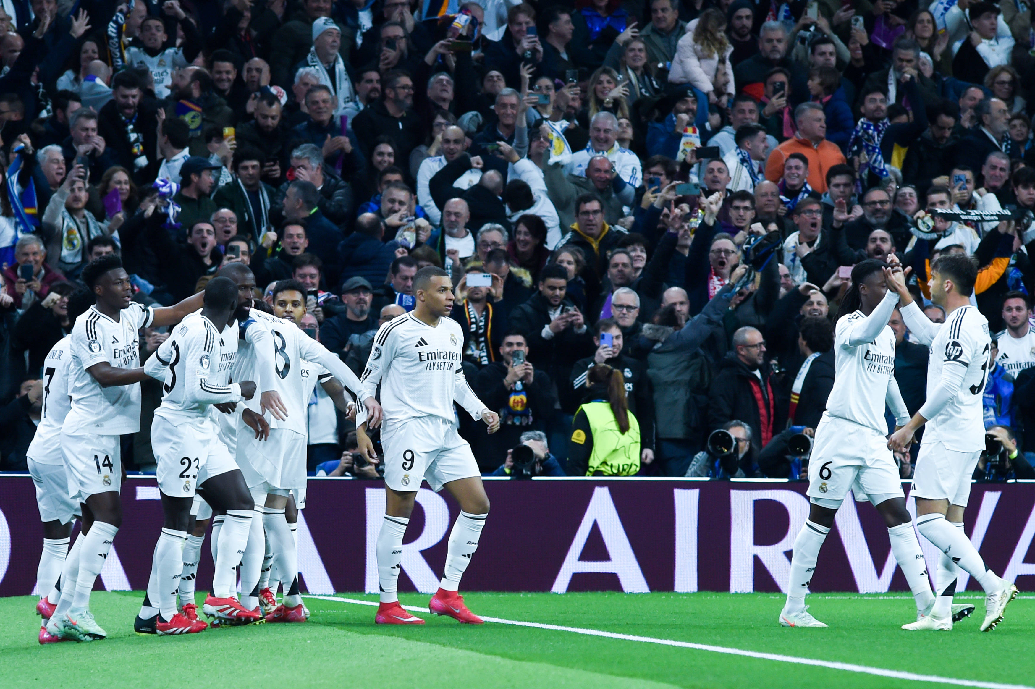 阿森纳主场大胜,重返欧冠资格区 阿森纳主场大胜,重返欧冠资格区