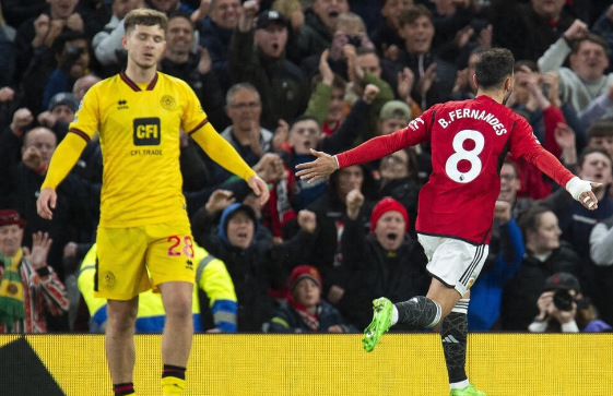 伯恩利后卫建功，率队终结连败