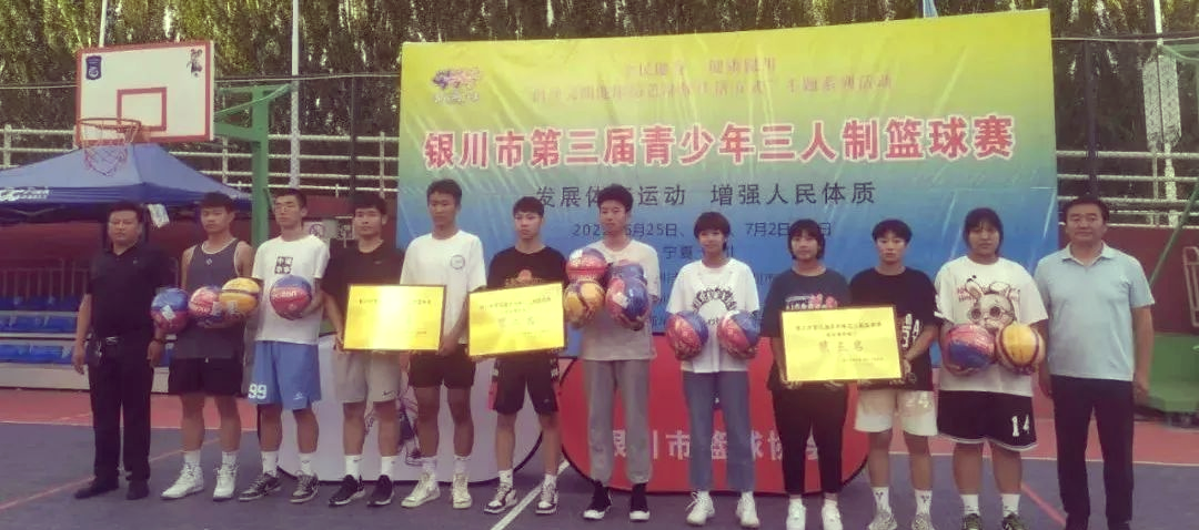 宁夏男篮在场上打出出色比赛，豪取胜利