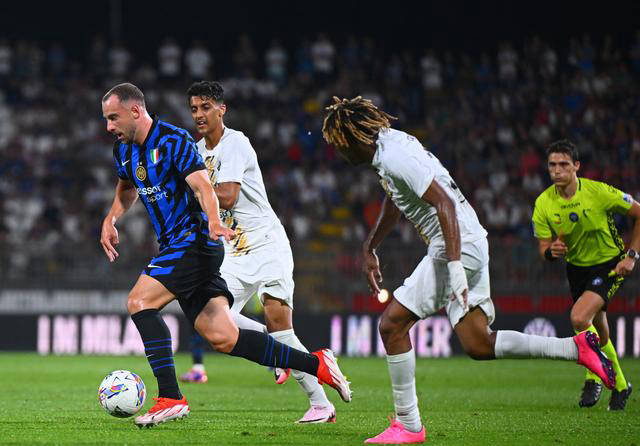 包含热那亚遭遇失利,排名略有下滑的词条 包含热那亚遭遇失利,排名略有下滑的词条