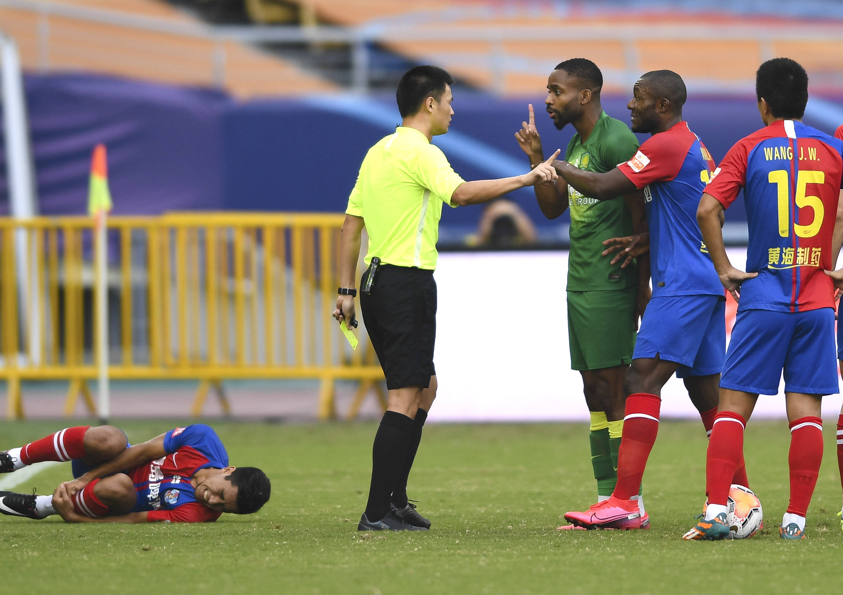 开云平台-青岛黄海对垒天津天海，双方实力均衡