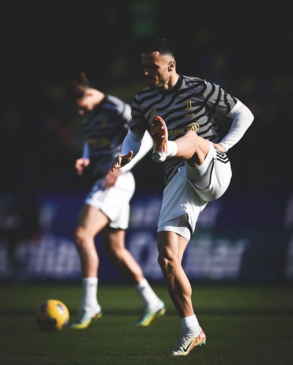 尤文图斯大胜弗洛西诺内,夺冠前景显著 尤文图斯大胜弗洛西诺内,夺冠前景显著