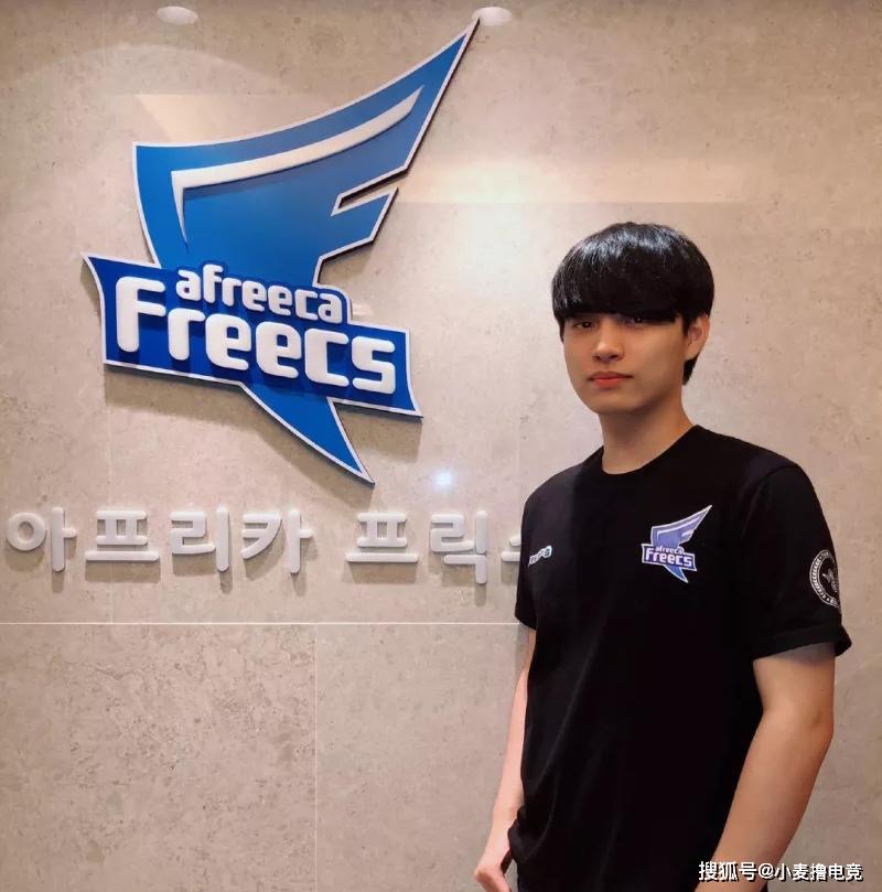 开云体育官方网站-SHR翻盘FLY，BDD单局斩获MVP宿敌对决淘汰赛，引爆全场热议