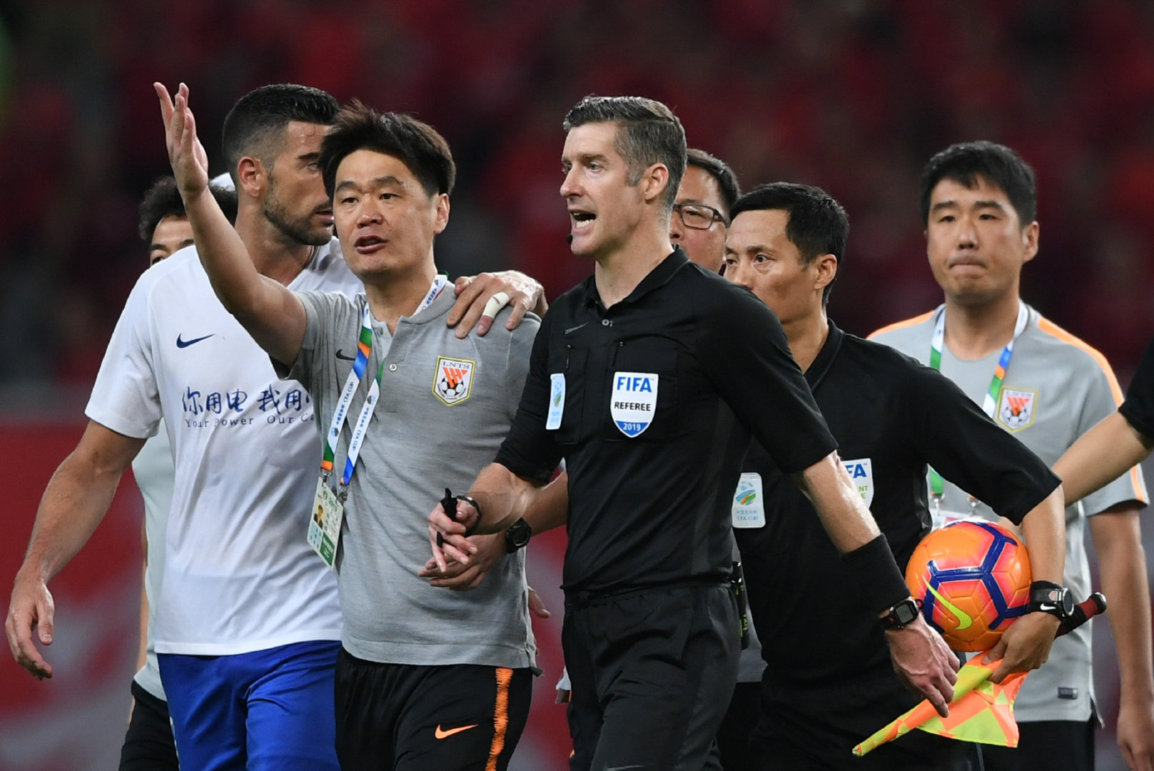 山东鲁能客场挑战天津泰达,胜负难料,双方谁将脱颖而出? 山东鲁能客场挑战天津泰达,胜负难料,双方谁将脱颖而出?