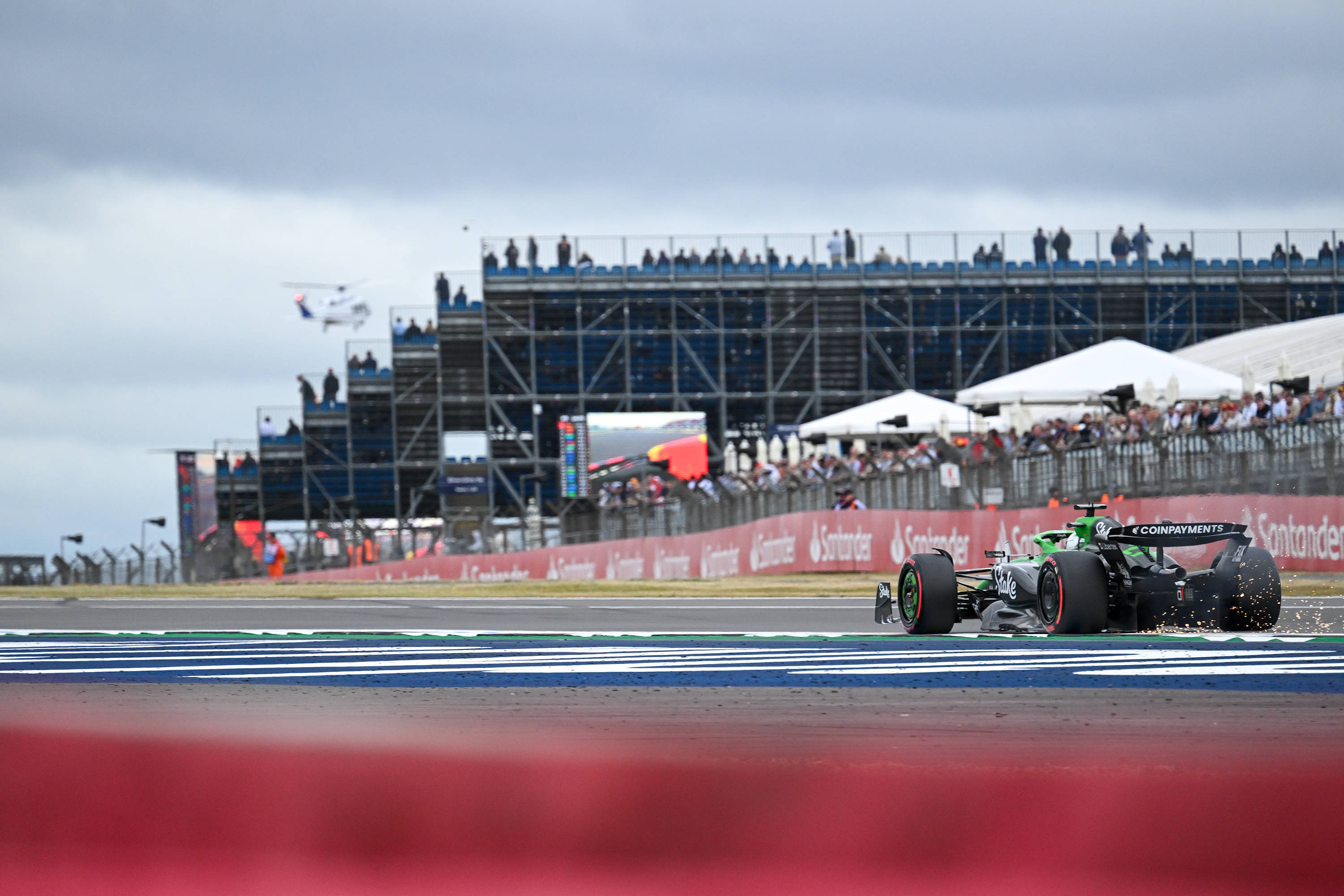 威廉姆斯鏖战索伯车队，皮亚斯特里高光表现的简单介绍