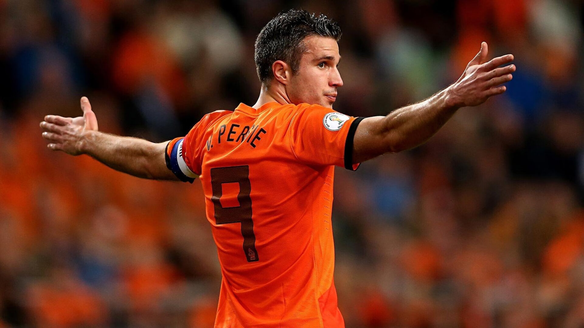 开云体育官方网站-神锋出鞘—伊萨克关键战不手软，佛罗伦萨完胜比利时的背后故事