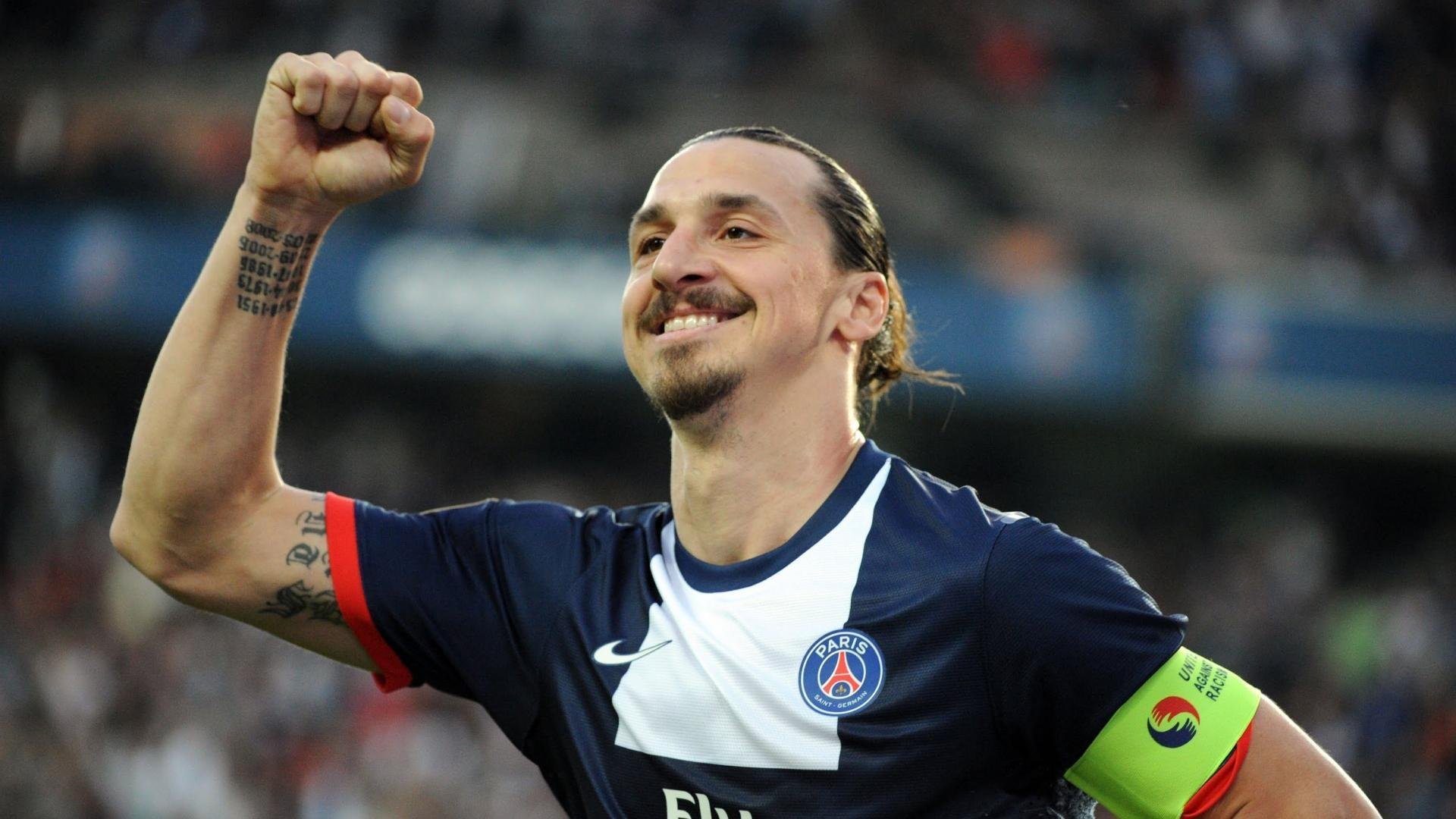 欧冠决赛级焦点战，加拿大强势压制阿尔及利亚，展现足球新格局